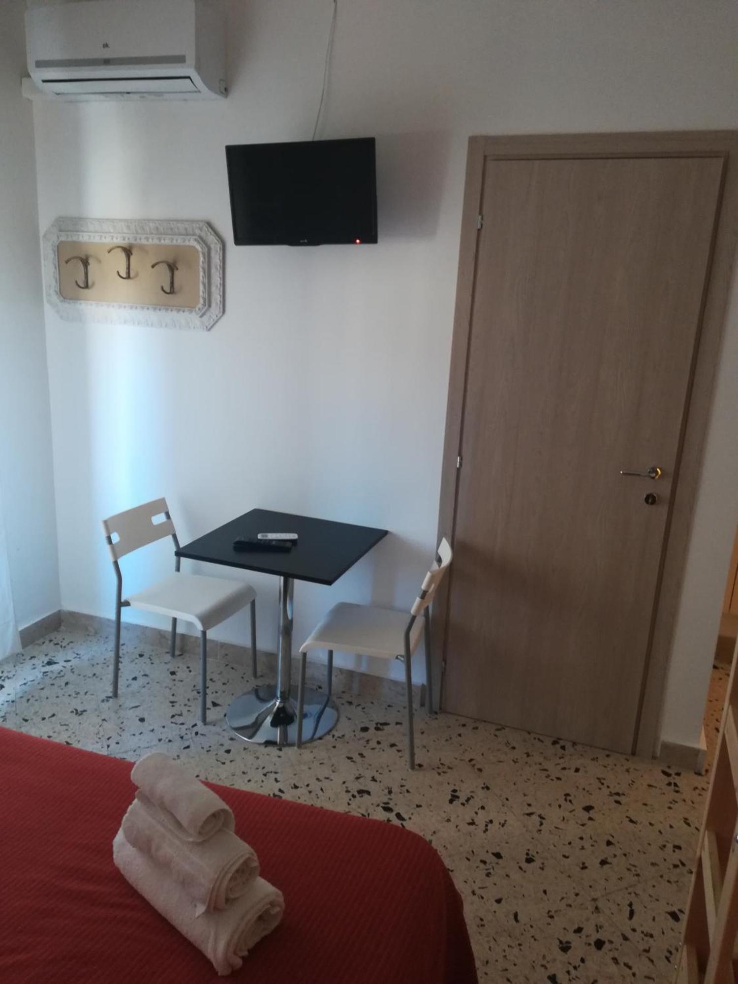 Antadia Hotel Palermo Bagian luar foto
