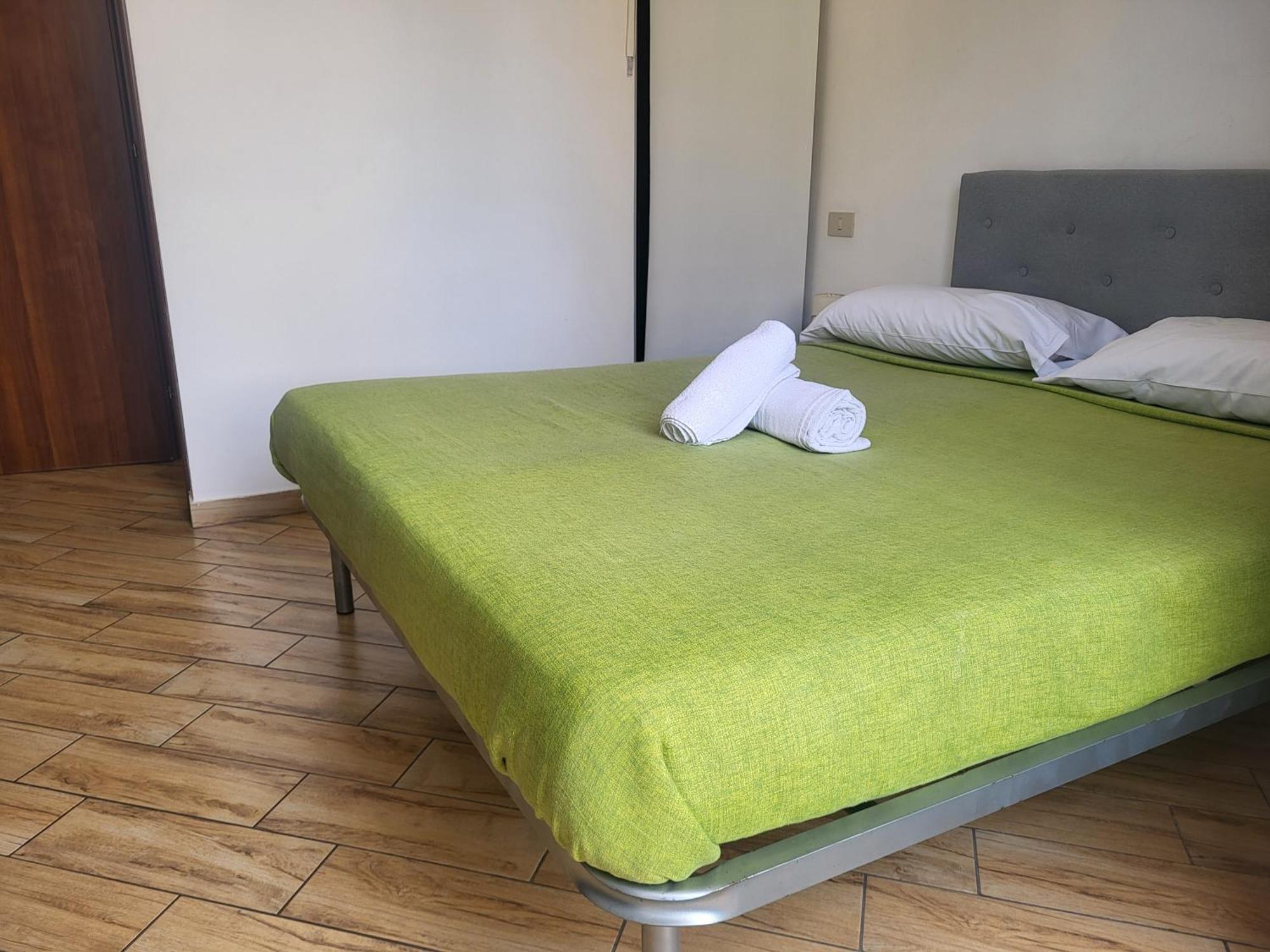 Antadia Hotel Palermo Bagian luar foto