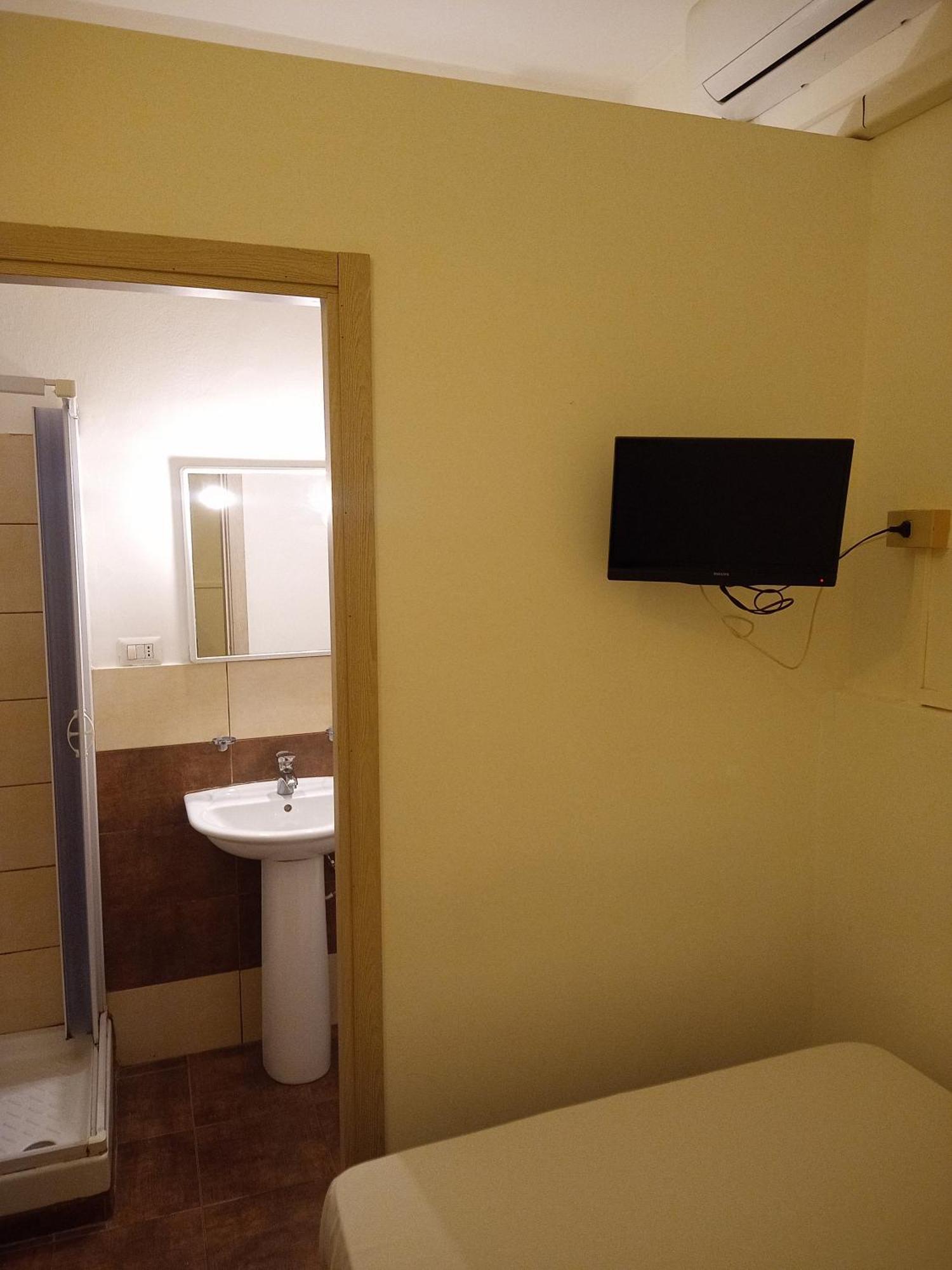 Antadia Hotel Palermo Bagian luar foto